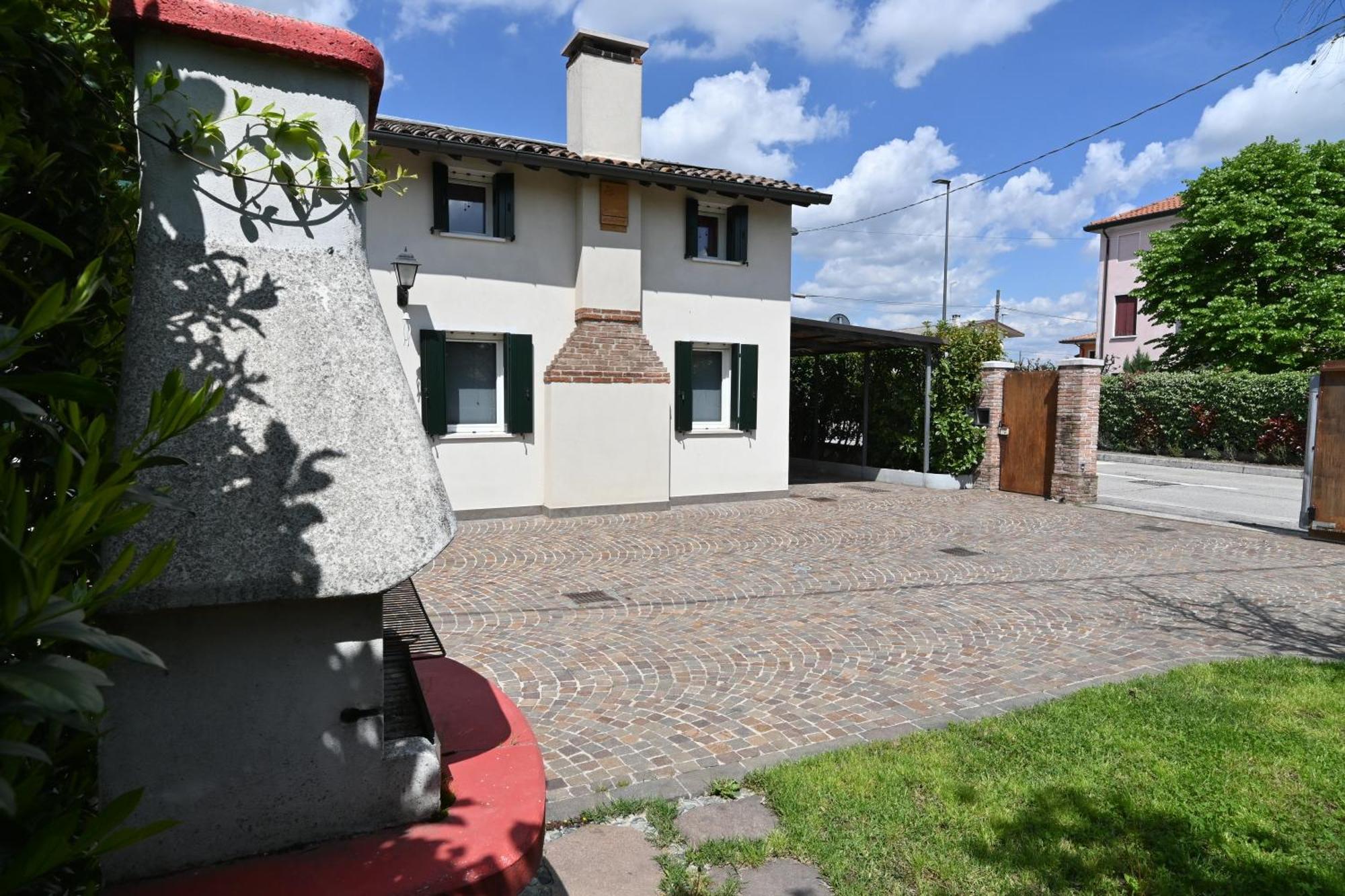 Ca Centosa Artistic House Villa Storica Ristrutturata Con Patio E Giardino Cittadella Exteriér fotografie